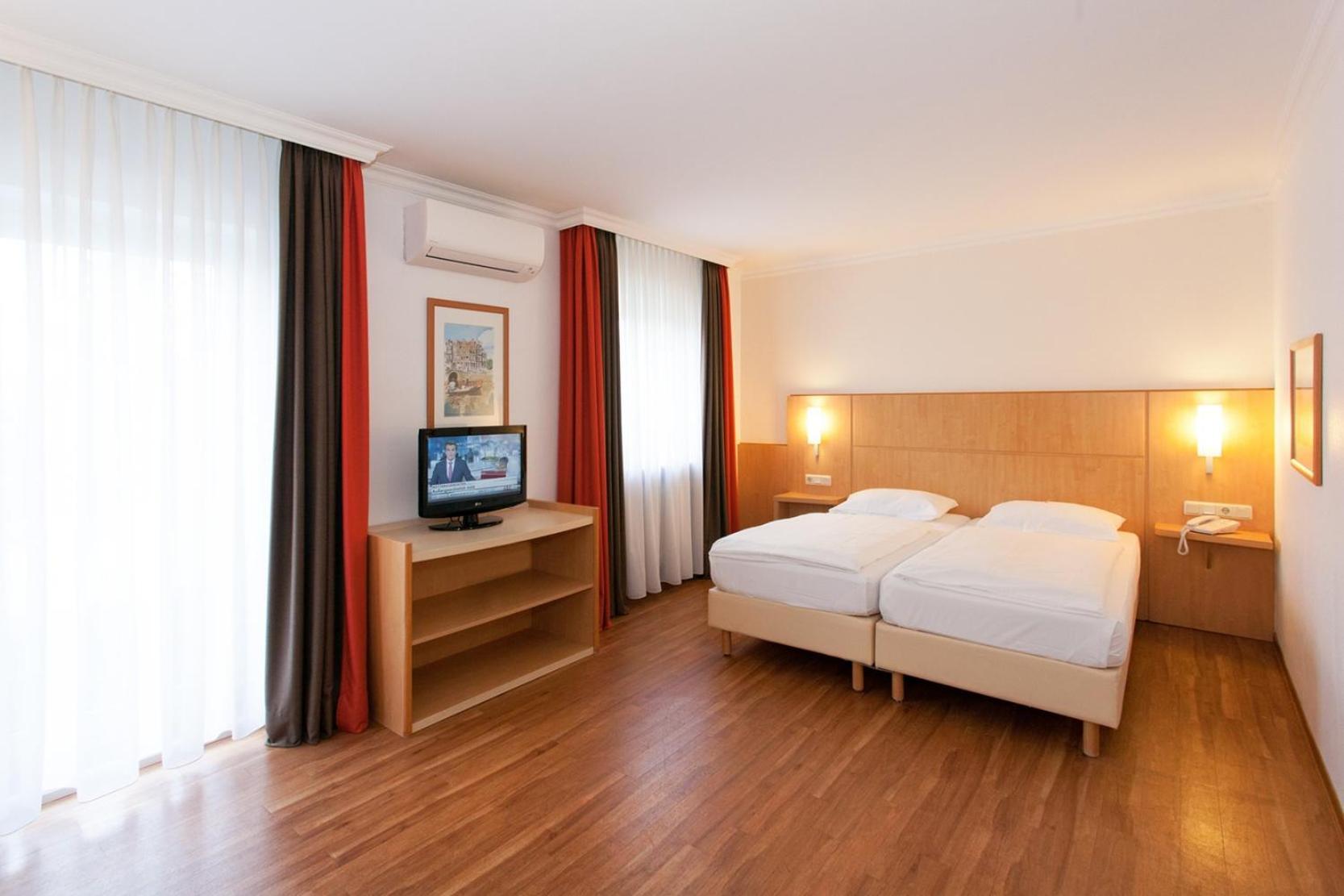Saar City Hotel Saarbrücken Eksteriør bilde